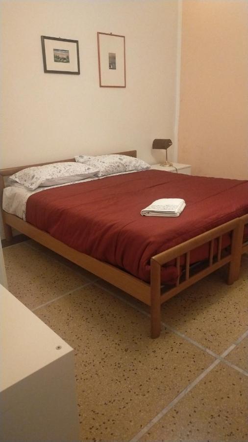 B & B Via Borgo Di San Pietro Болонья Экстерьер фото